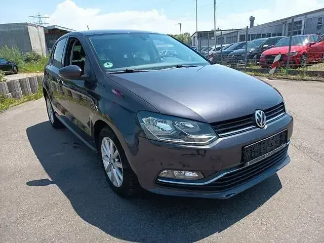 Gebraucht VW Polo LOUNGE 90 PS (66 kW) 2015 Grau Limousine