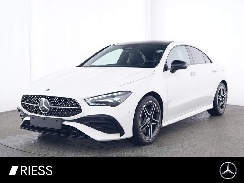 Weiss Gebraucht 2023 Mercedes CLA200 Night Coupé | 36.800 € (Fairer Preis) - Bild 1/4