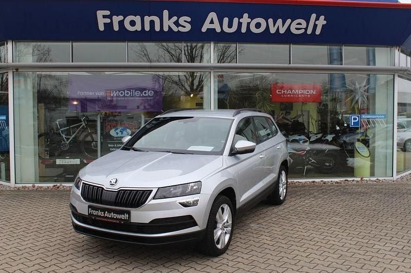Silber Gebraucht 2020 Skoda Karoq Style SUV | 24.700 € (Fairer Preis) - Bild 1/4