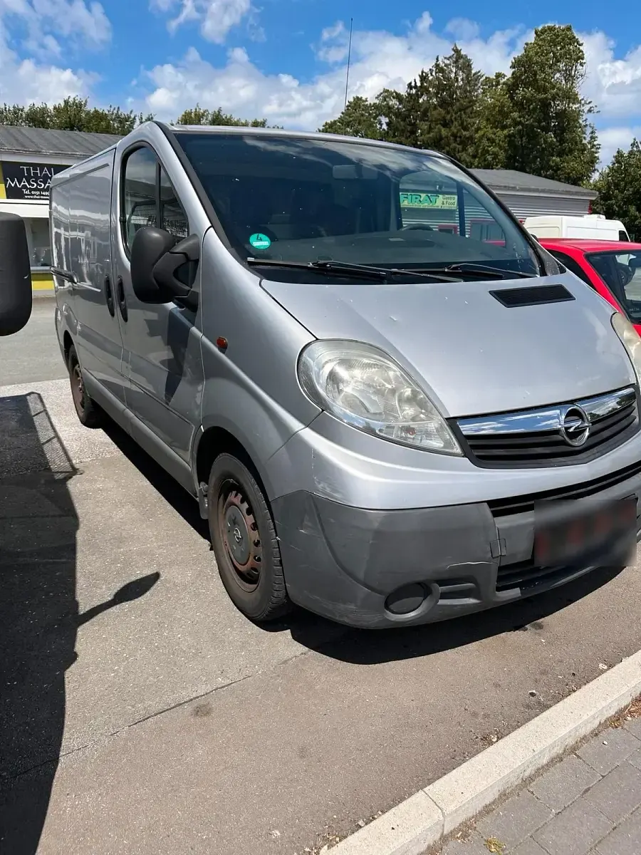 Gebraucht Opel Vivaro 2007 Silber Van / Kleinbus
