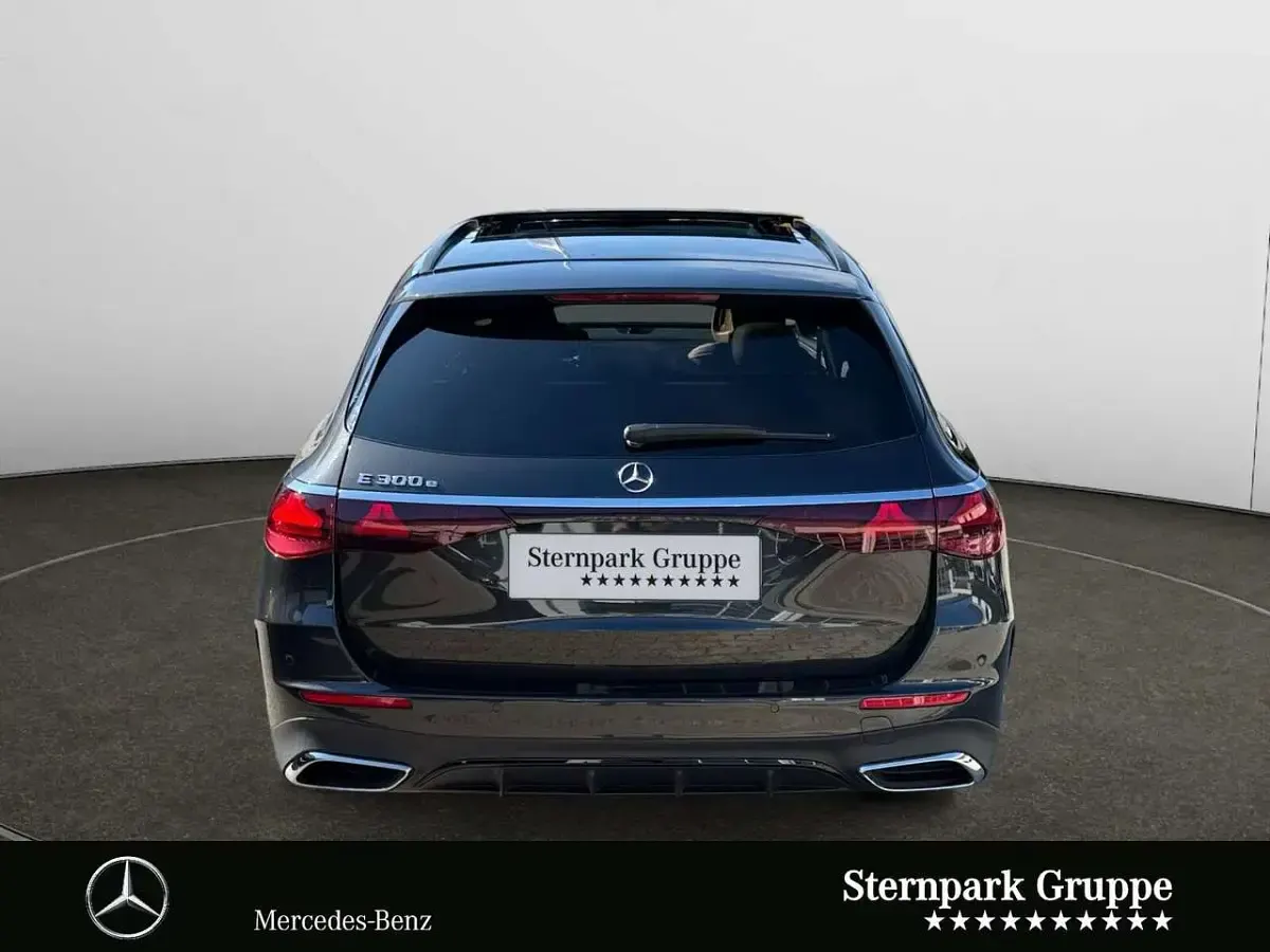 Gebraucht Mercedes E300 AMG 313 PS (230 kW) 2025 Lack graphitgrau Kombi
