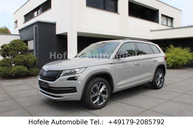 Grau Gebraucht 2020 Skoda Kodiaq SportLine SUV | 26.950 € (Teuer) - Bild 1/4
