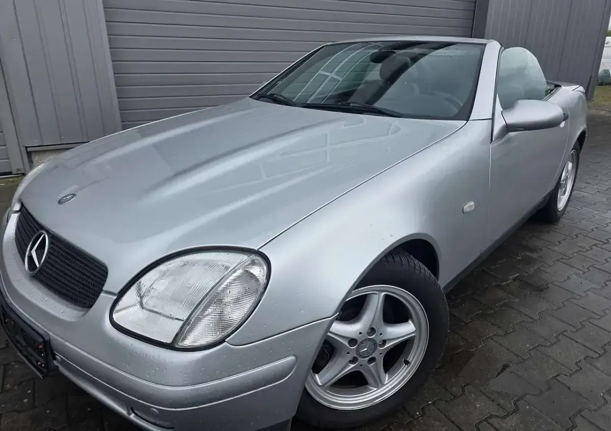 Second-hand Mercedes SLK200 136 CP (100 kW) 2000 Argintiu Cabrio