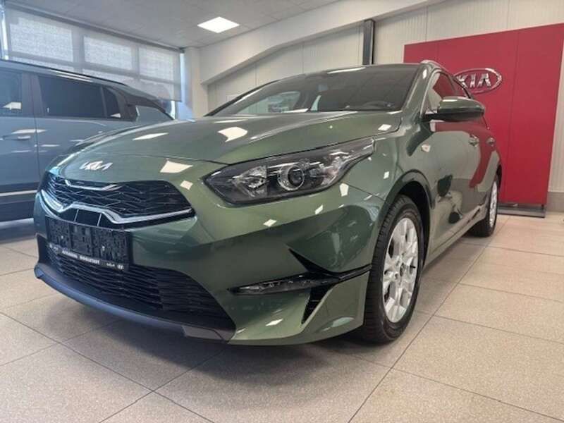 (exg) experience green m Neu 2024 Kia Ceed Sportswagon Vision Kombi | 23.775 € (Fairer Preis) - Bild 1/4