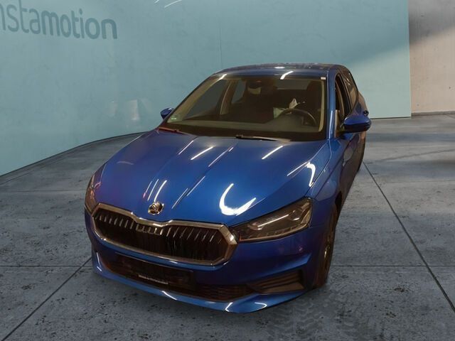 Blau Gebraucht 2023 Skoda Fabia Ambition Kleinwagen | 22.279 € (Etwas zu teuer) - Bild 1/2