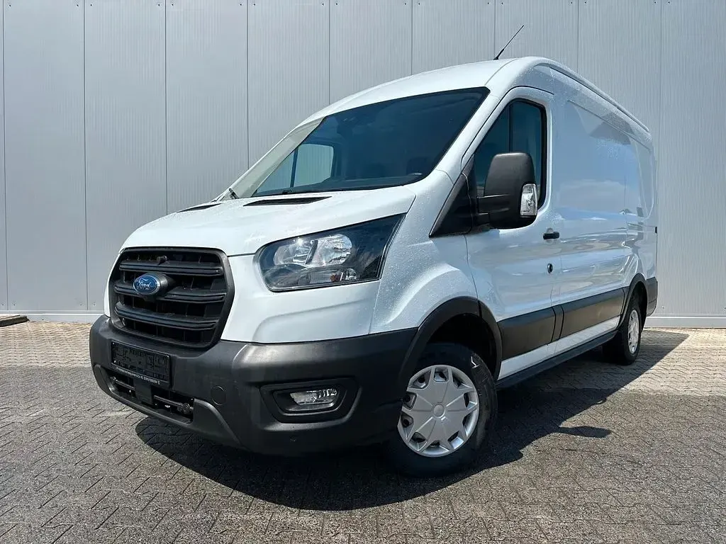 Gebraucht Ford Transit Trend 131 PS (96 kW) 2024 Weiß Van