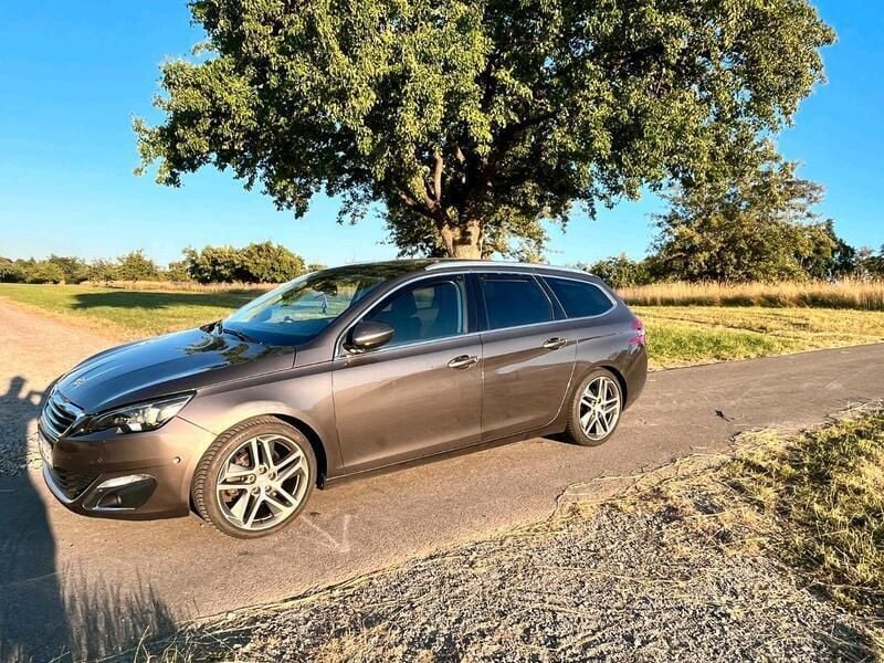 Braun Gebraucht 2015 Peugeot 308 Kombi | 7.750 € (Guter Preis) - Bild 1/4