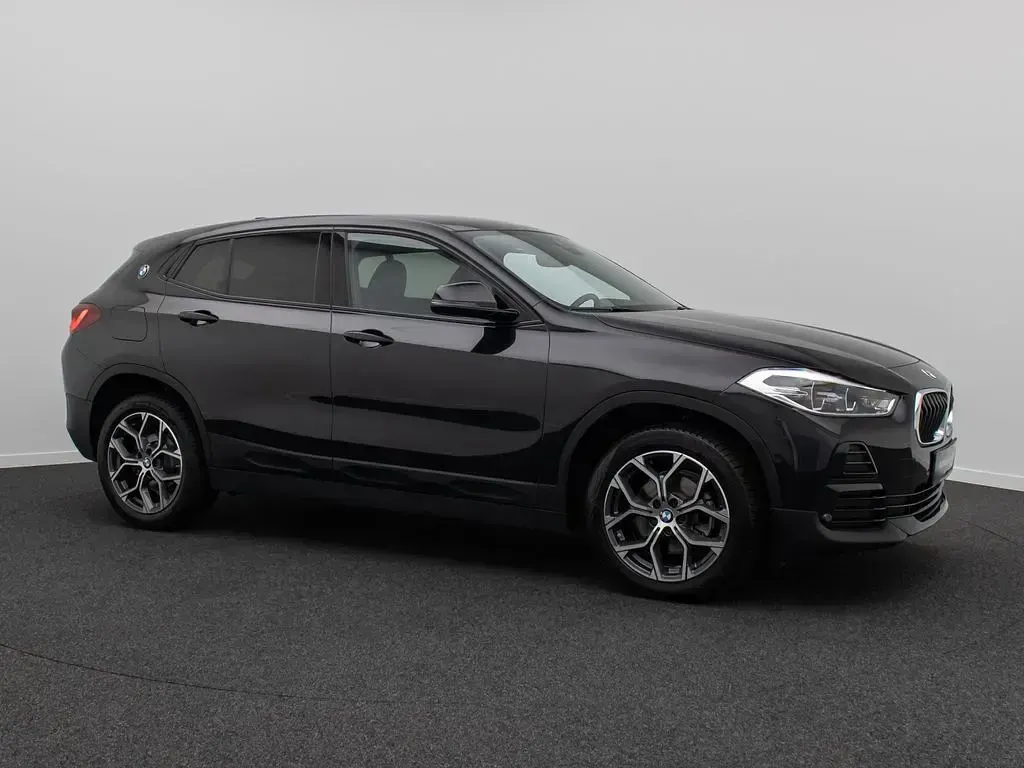 Gebraucht BMW X2 Sport Line 150 PS (110 kW) 2024 Saphirschwarz475 SUV