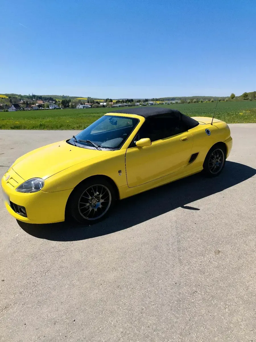 Käytetty MG TF 136 HP (100 kW) 2003 Keltainen Avoauto