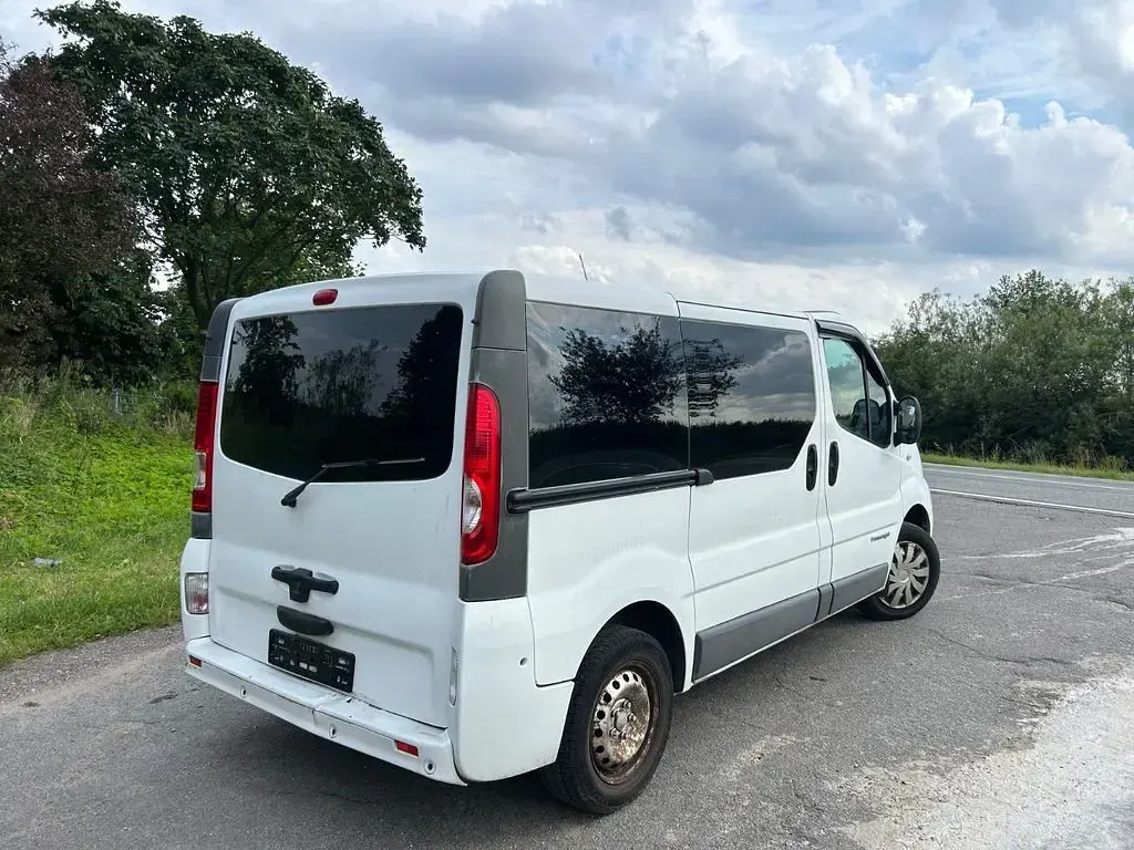 Gebraucht Renault Trafic Expression 114 PS (83 kW) 2013 Weiß Van / Kleinbus