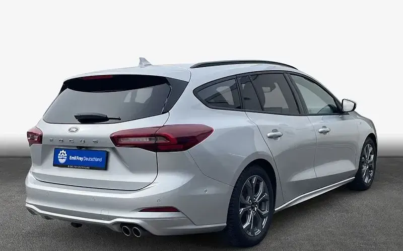 Gebraucht Ford Focus ST-Line X 155 PS (114 kW) 2024 Silber Kombi