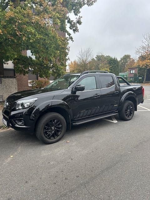 Schwarz Gebraucht 2019 Nissan Navara N-Guard Abholung | 22.100 € (Guter Preis) - Bild 1/4