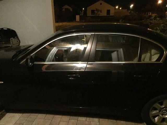 Gebraucht BMW 523 177 PS (130 kW) 2005 Schwarz metallic Limousine