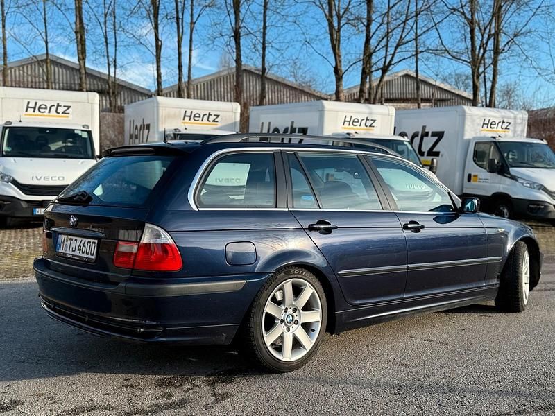 Blau Gebraucht 2003 BMW 330 M Sport Kombi | 6.900 € (Guter Preis) - Bild 1/4