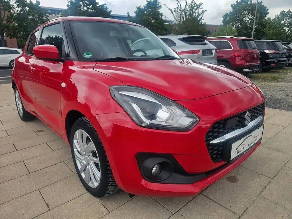 Gebraucht Suzuki Swift 83 PS (61 kW) 2021 Rot Kleinwagen
