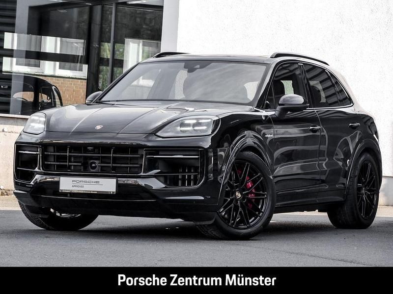 Chromitschwarzmetallic Gebraucht 2024 Porsche Cayenne S E-Hybrid SUV | 112.800 € (Fairer Preis) - Bild 1/4