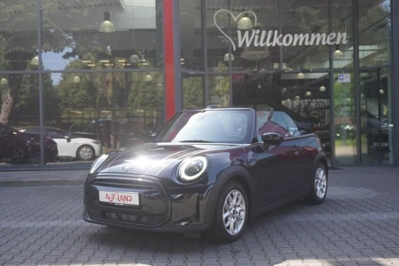 Schwarz Gebraucht 2023 Mini Cooper Classic Kleinwagen | 25.490 € (Etwas zu teuer) - Bild 1/4