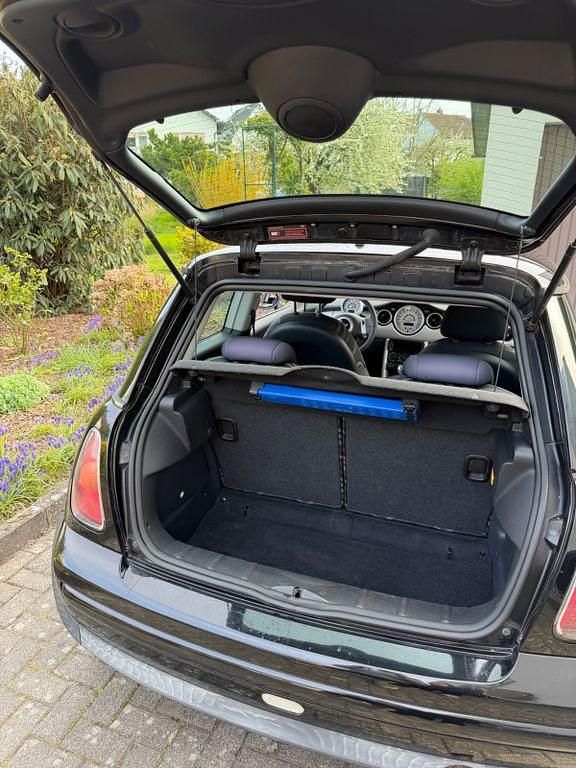 Second-hand Mini ONE 90 CP (66 kW) 2004 Negru Hatchback