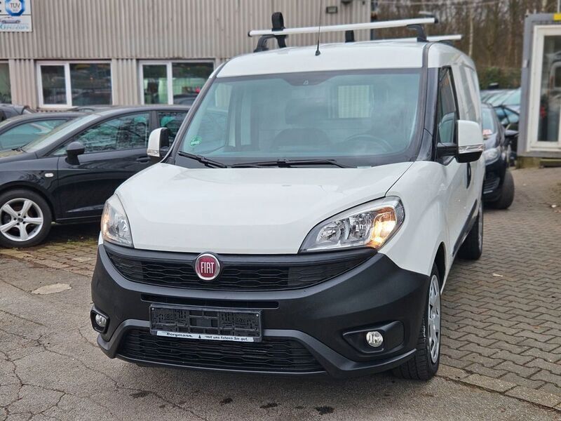 Weiß Gebraucht 2016 Fiat Doblò Van / Kleinbus | 7.599 € (Fairer Preis) - Bild 1/4