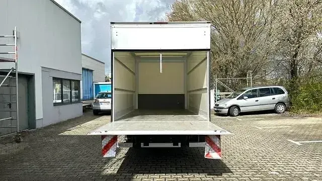 Gebraucht Opel Movano 140 PS (102 kW) 2024 Weiß Van