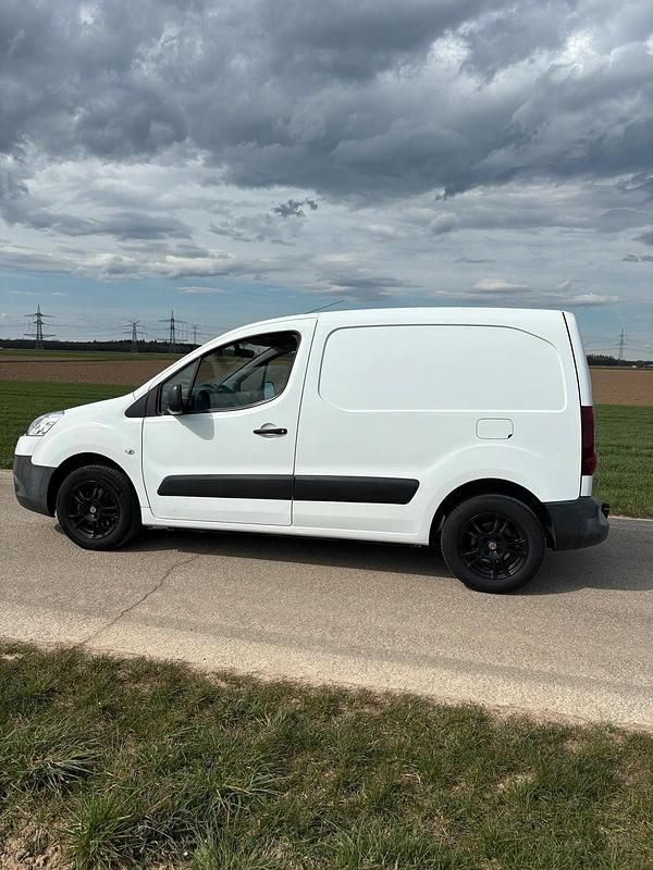 Gebraucht Peugeot Partner 90 PS (66 kW) 2013