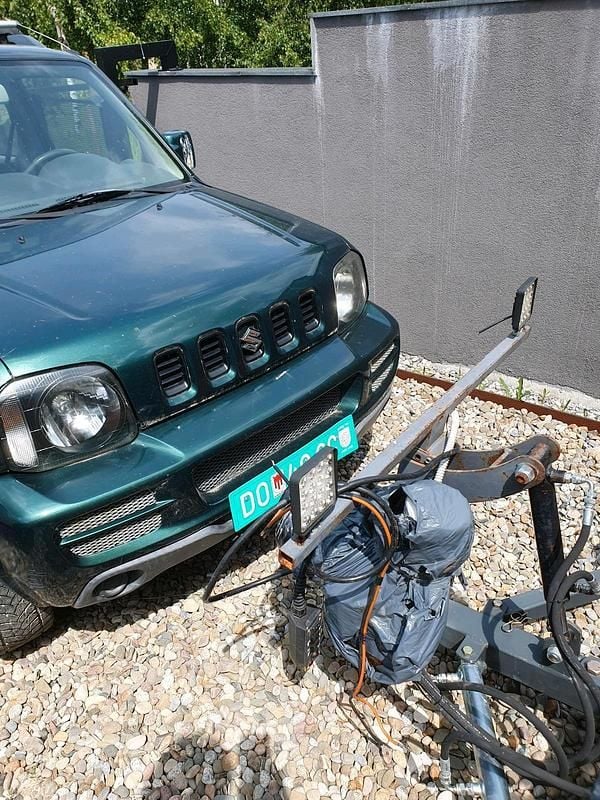 Grün Gebraucht 2008 Suzuki Jimny SUV | 8.500 € (Superpreis) - Bild 1/4