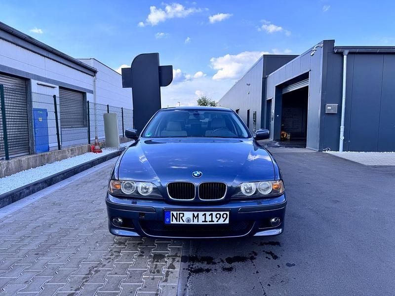 Grau Gebraucht 1996 BMW 528 M Sport Limousine | 6.900 € (Guter Preis) - Bild 1/4