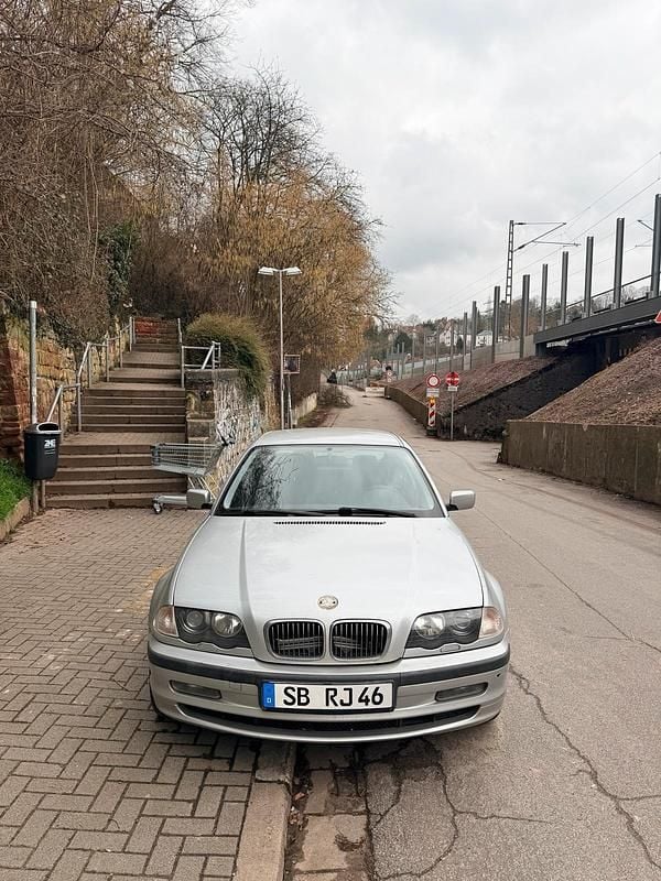 Gebraucht BMW 320 170 PS (125 kW) 2001 Silber Limousine