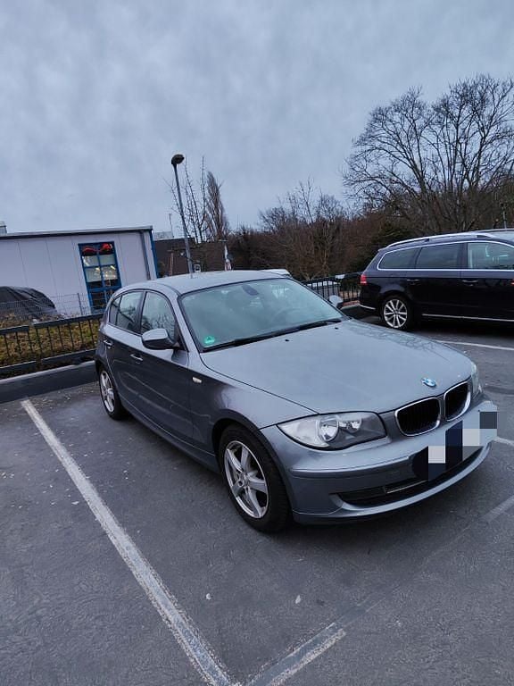 Gebraucht BMW 118 143 PS (105 kW) 2011 Silber Kleinwagen