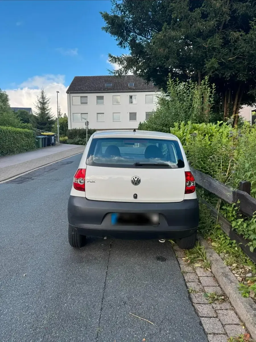 Gebraucht VW Fox 55 PS (40 kW) 2008 Weiß Kleinwagen