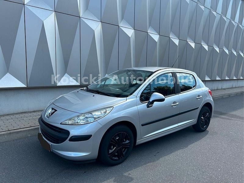 Grau Gebraucht 2009 Peugeot 207 Tendance Kleinwagen | 2.800 € (Fairer Preis) - Bild 1/4