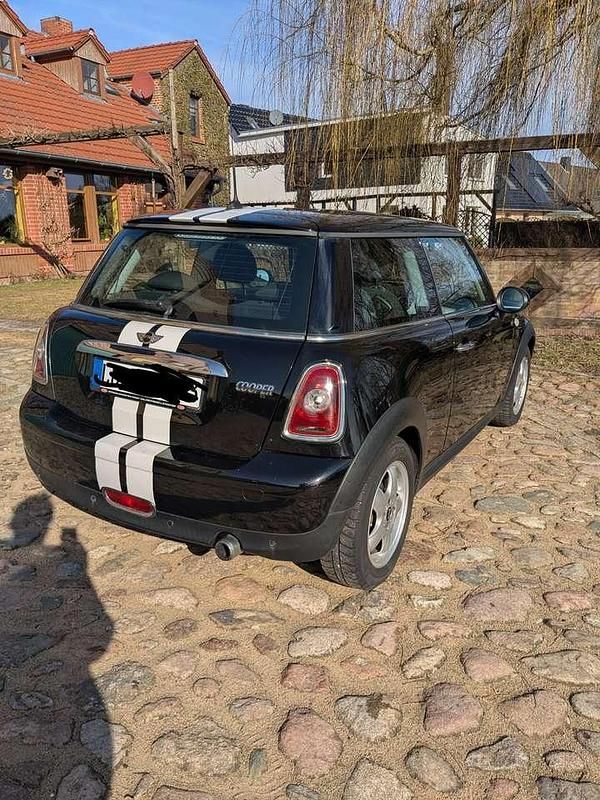 Gebraucht Mini Cooper 122 PS (89 kW) 2010 Schwarz Kleinwagen