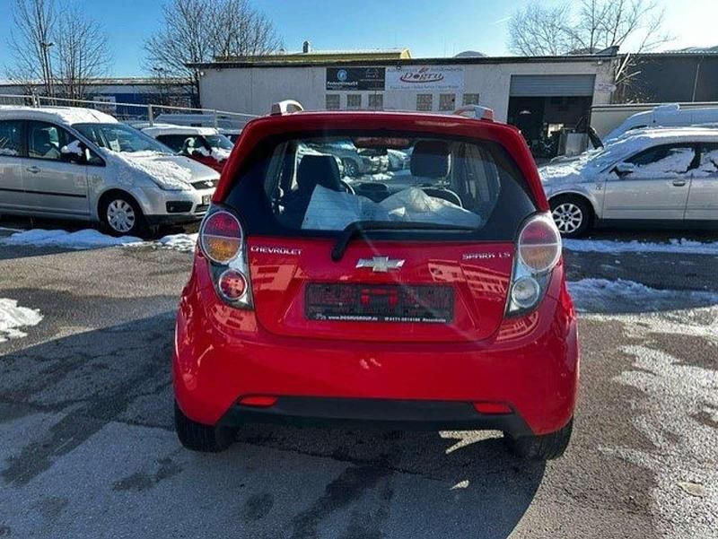 Gebraucht Chevrolet Spark LS 82 PS (60 kW) 2010 Super red Kleinwagen