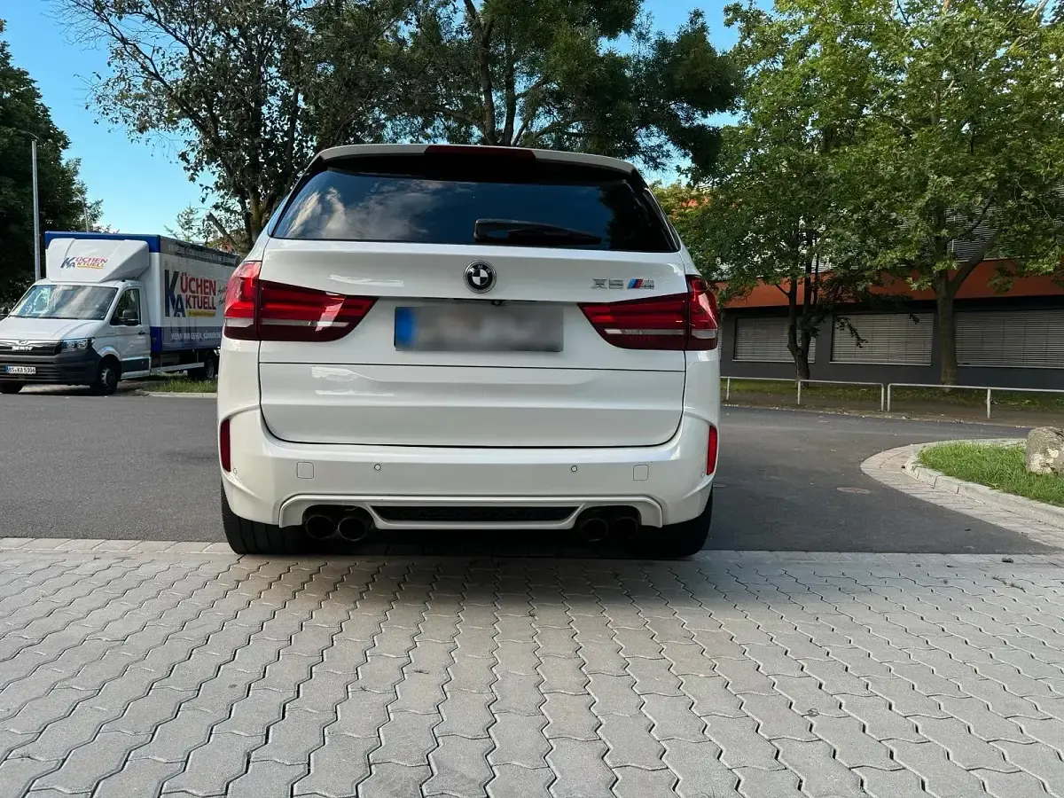 Gebraucht BMW X5 M 575 PS (422 kW) 2015 Weiß SUV