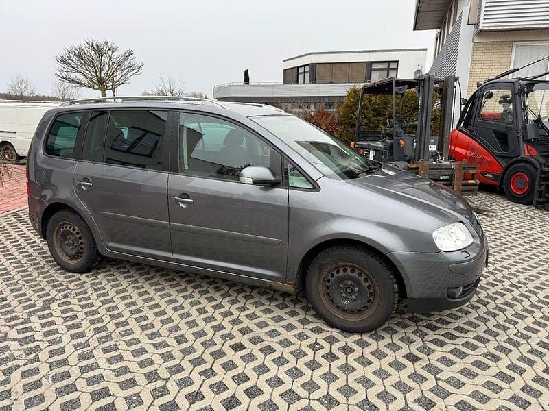 Gebraucht VW Touran 105 PS (77 kW) 2005 Grau Van / Kleinbus