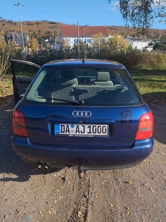 Blau Gebraucht 2000 Audi A4 Kombi | 2.800 € (Fairer Preis) - Bild 1/4