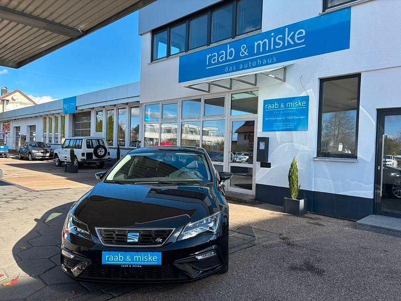 Schwarz Gebraucht 2019 Seat Leon FR Limousine | 18.990 € (Fairer Preis) - Bild 1/4