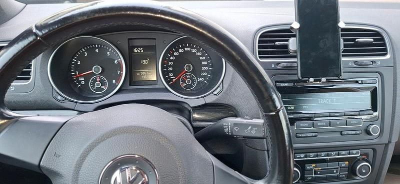 Gebraucht VW Golf Cabriolet 105 PS (77 kW) 2012 Silber Cabrio