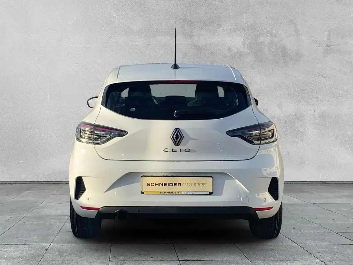 Neu Renault Clio V Evolution 67 PS (49 kW) 2025 Weiß Limousine