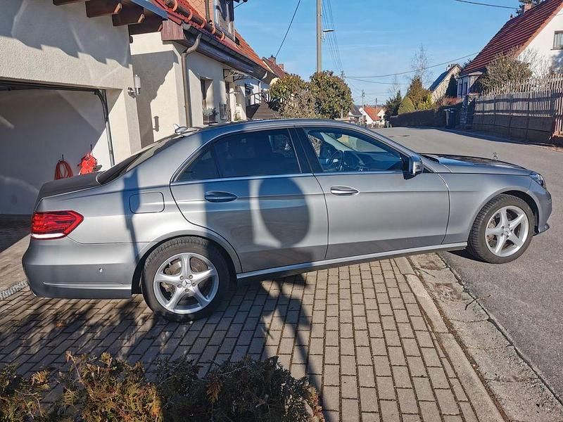 Gebraucht Mercedes E400 333 PS (244 kW) 2014 Silber Limousine