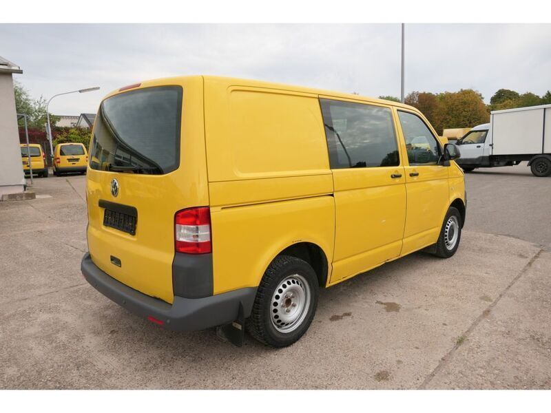 Gebraucht VW T5 84 PS (61 kW) 2011 Ginstergelb r1032 Van