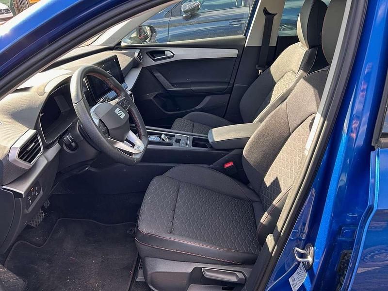 Gebraucht Seat Leon FR 110 PS (80 kW) 2024 Saphir blau metallic Limousine