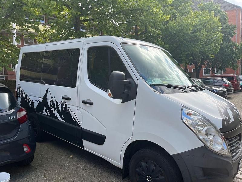 Weiß Gebraucht 2016 Renault Master Van | 17.980 € (Teuer) - Bild 1/4