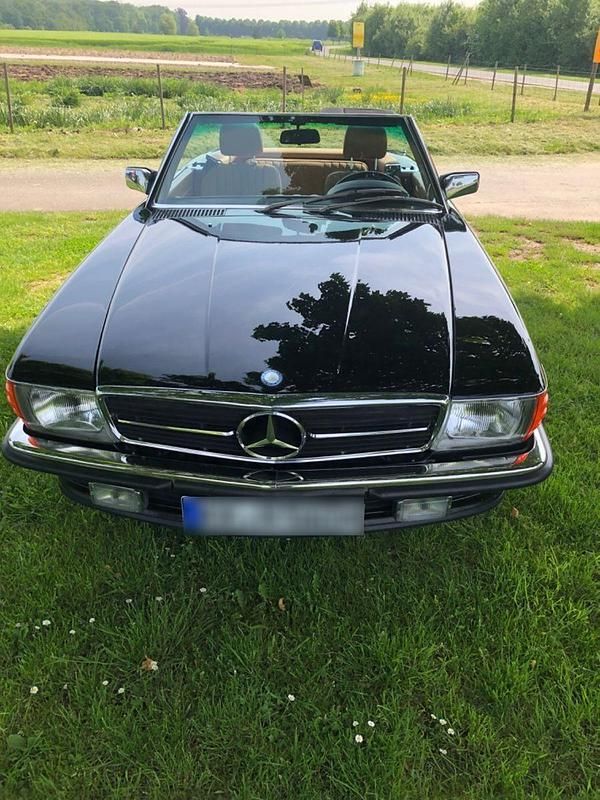 Gebraucht Mercedes 560 227 PS (166 kW) 1988 Schwarz Cabrio