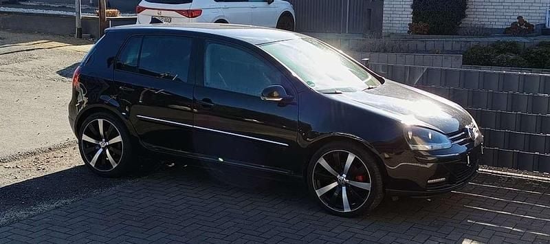 Schwarz Gebraucht 2008 VW Golf VI Edition Kleinwagen | 3.999 € (Guter Preis) - Bild 1/4