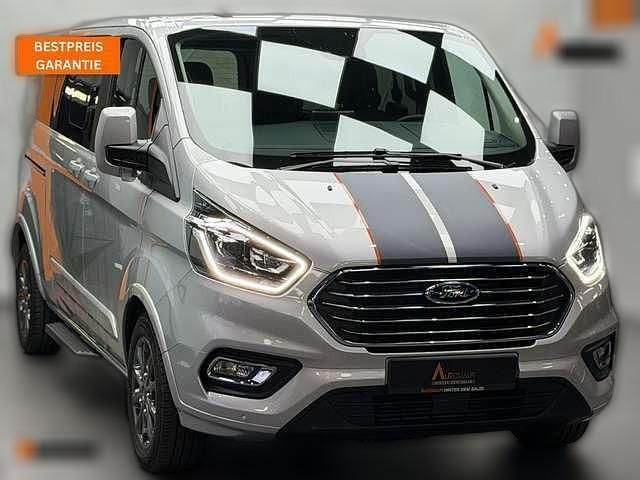 Gebraucht Ford Tourneo Custom Titanium 170 PS (125 kW) 2023 Silber metallic Van