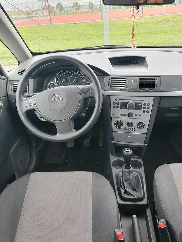 Gebraucht Opel Meriva Edition 101 PS (74 kW) 2005 Silber Van / Kleinbus