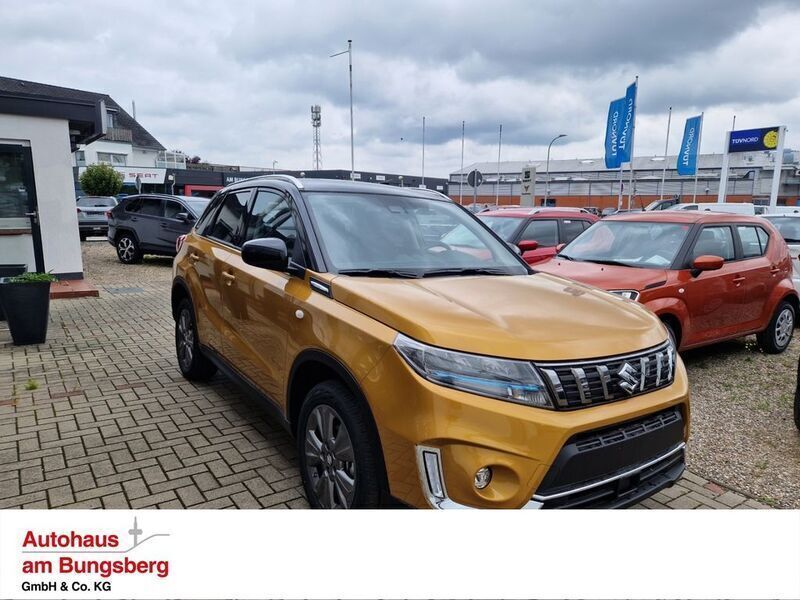 Gelb Gebraucht 2024 Suzuki Vitara Comfort SUV | 24.990 € (Fairer Preis) - Bild 1/3