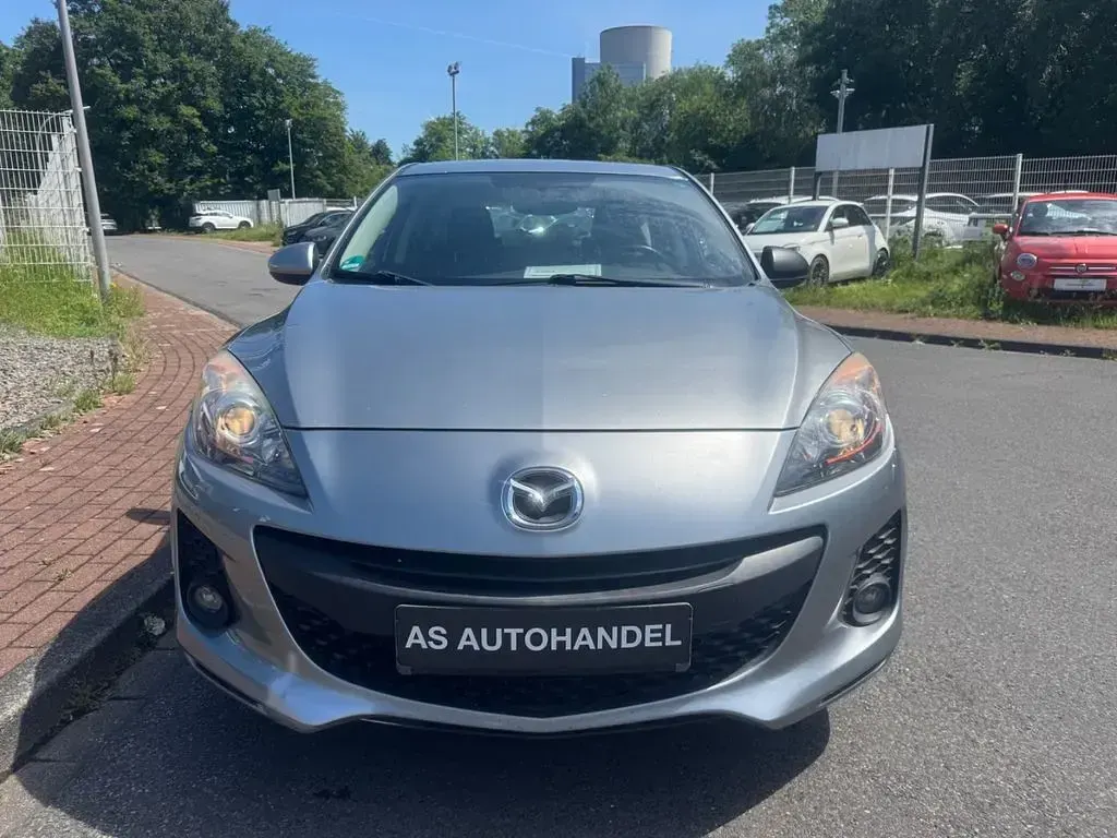 Używany Mazda 3 Center-Line 105 KM (77 kW) 2012 Szary Sedan/Limuzyna