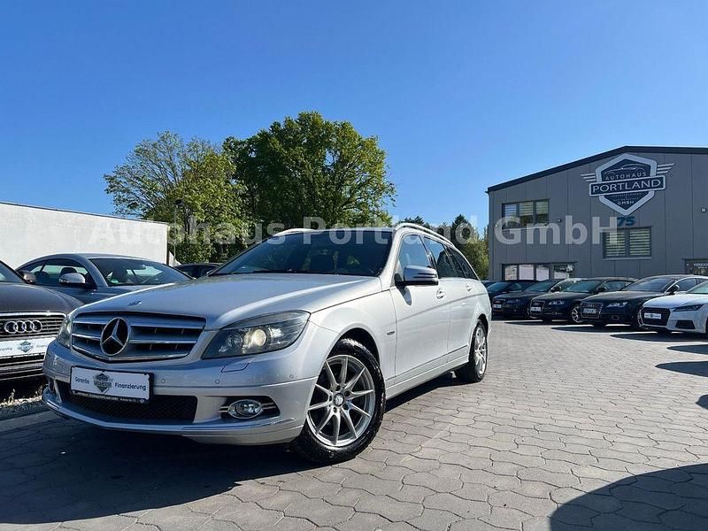 Silber Gebraucht 2009 Mercedes C200 Edition Kombi | 5.499 € (Fairer Preis) - Bild 1/4
